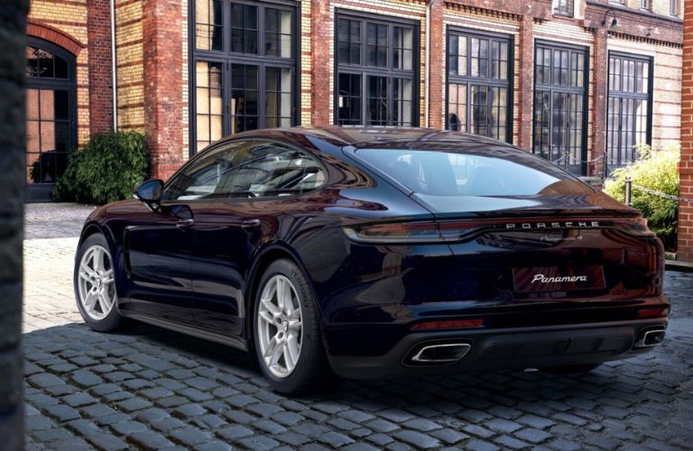 2022 Porsche Panamera 4 vs. 2023 BMW 840i Coupe