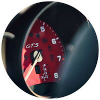 Closeup of performance gauges in 2021 Porsche Macan
