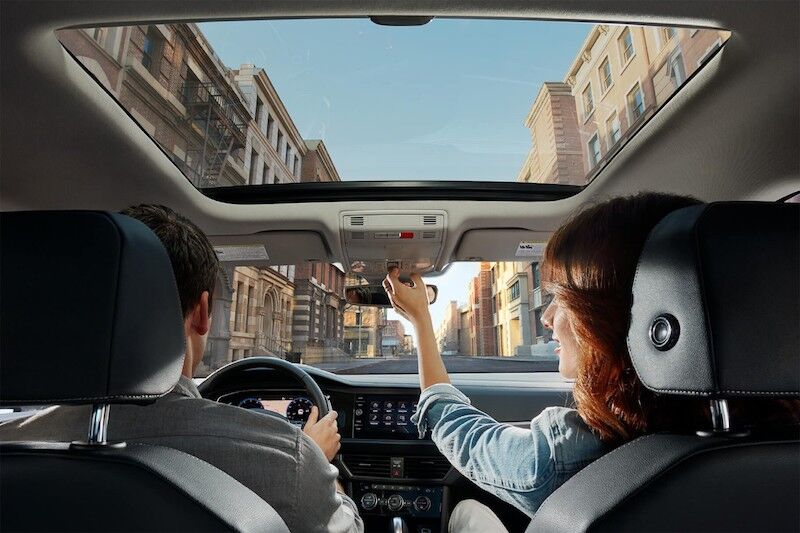 2020 Volkswagen Jetta Panoramic sunroof