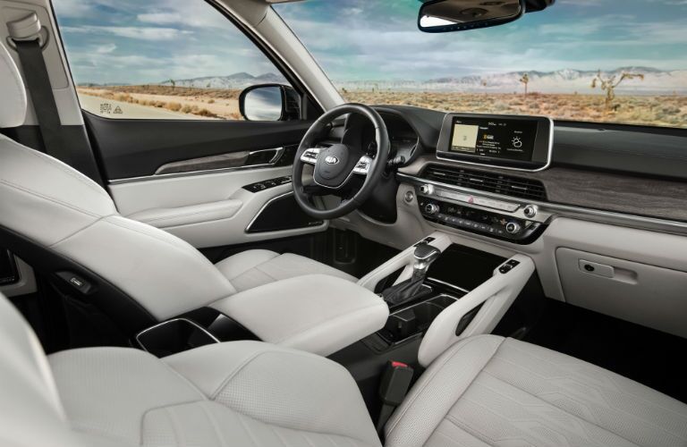 A photo of the dashboard in the 2020 Kia Telluride.