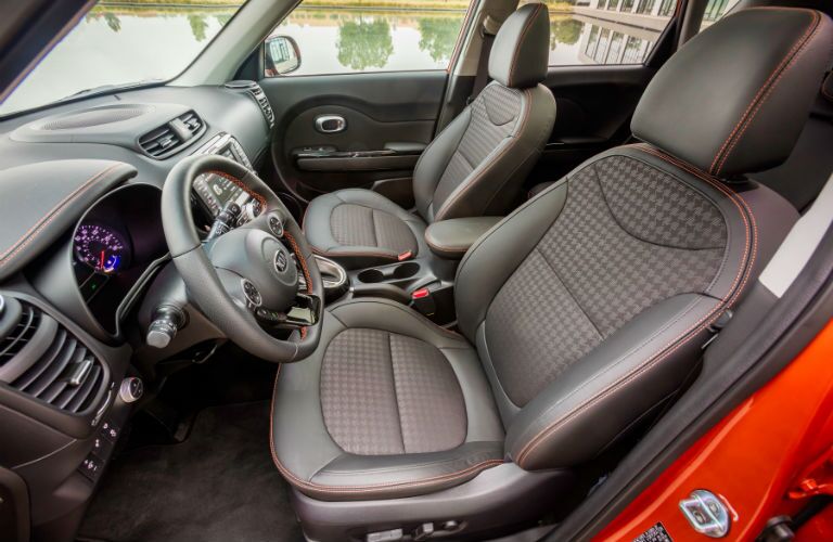 A photo of the front seats in the 2019 Kia Soul.