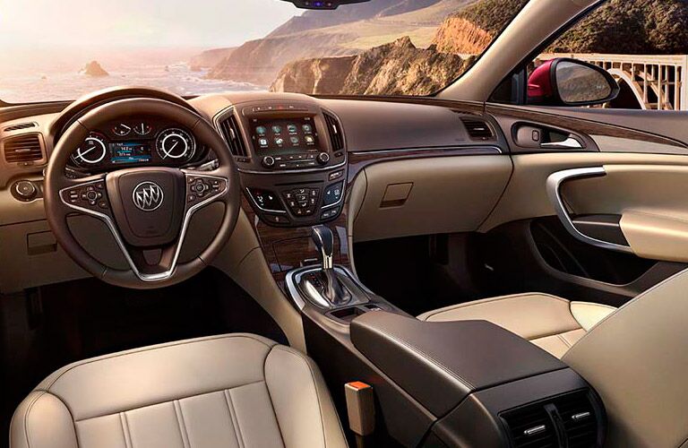 2017 Buick Regal Luxury Interior Features