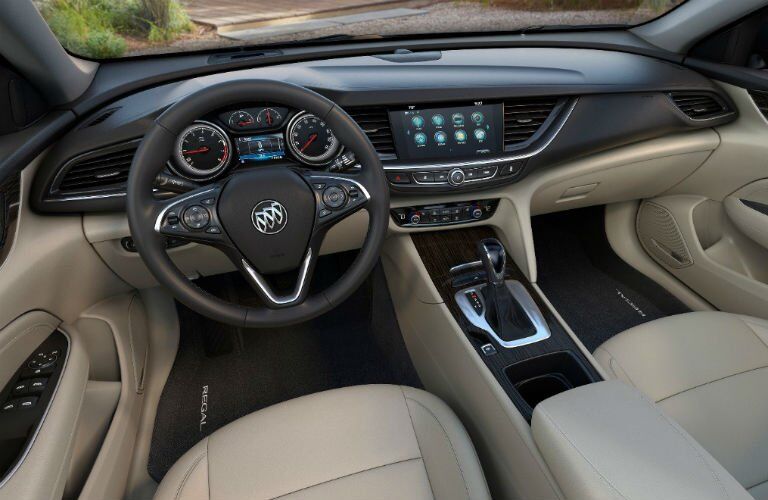 2018 Buick Regal Sportback Tan leather Interior