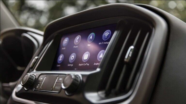 2021 GMC Canyon interior GMC infotainment system screen