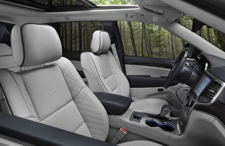 2017 Jeep Grand Cherokee Gray leather Interior