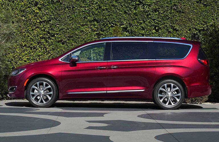2017 Chrysler Pacifica Side windows