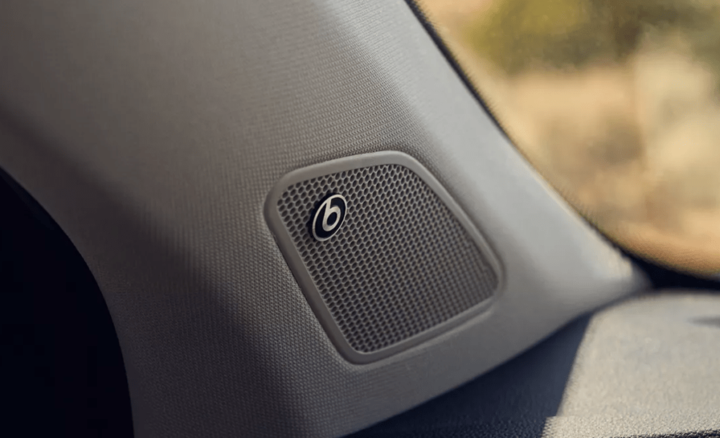 BeatsAudio® speaker