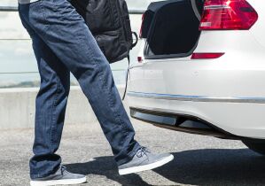 Hands-free Easy Open trunk