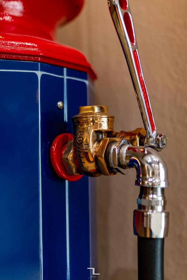 1920 J.G. Doty Standard Gasoline 10 Gallon Visible Gas Pump Red Deer AB