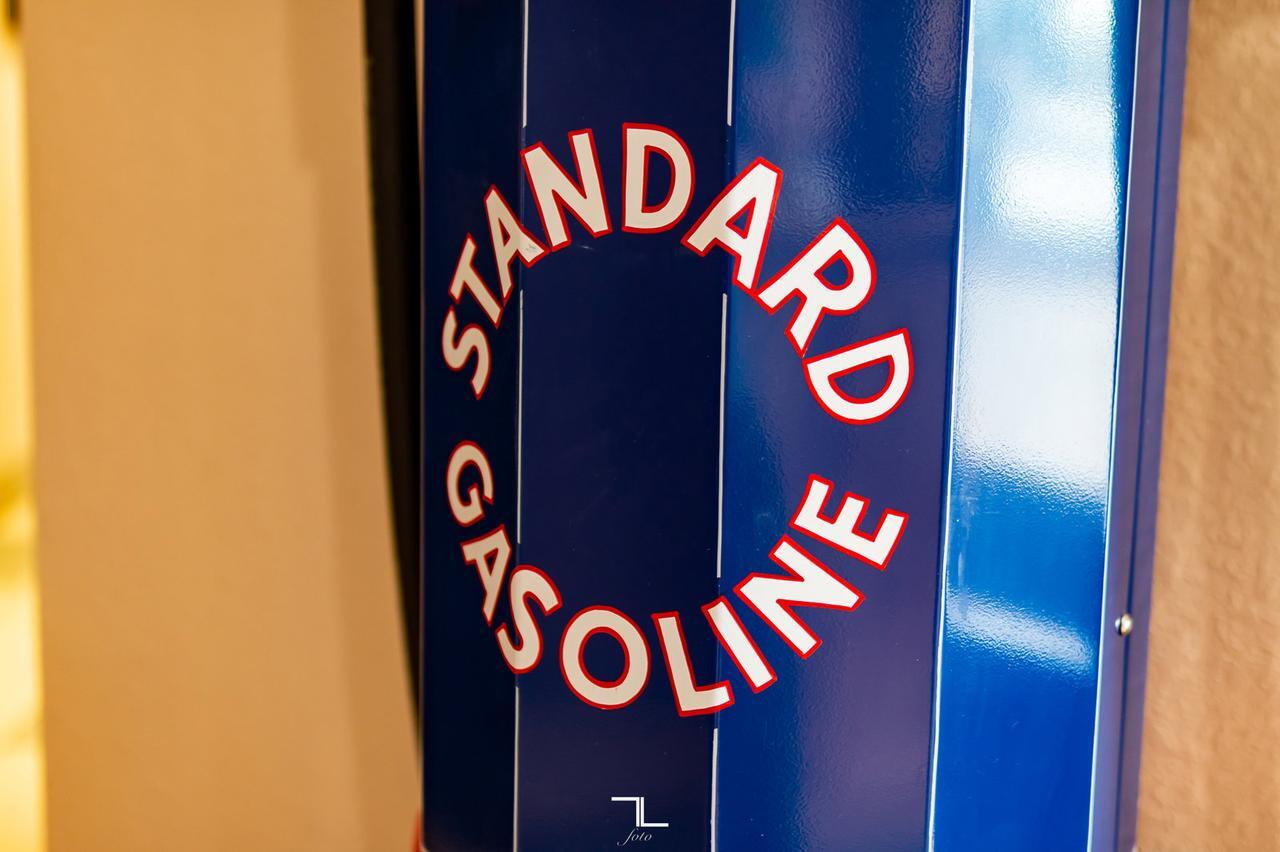 1920 J.G. Doty Standard Gasoline 10 Gallon Visible Gas Pump Red Deer AB