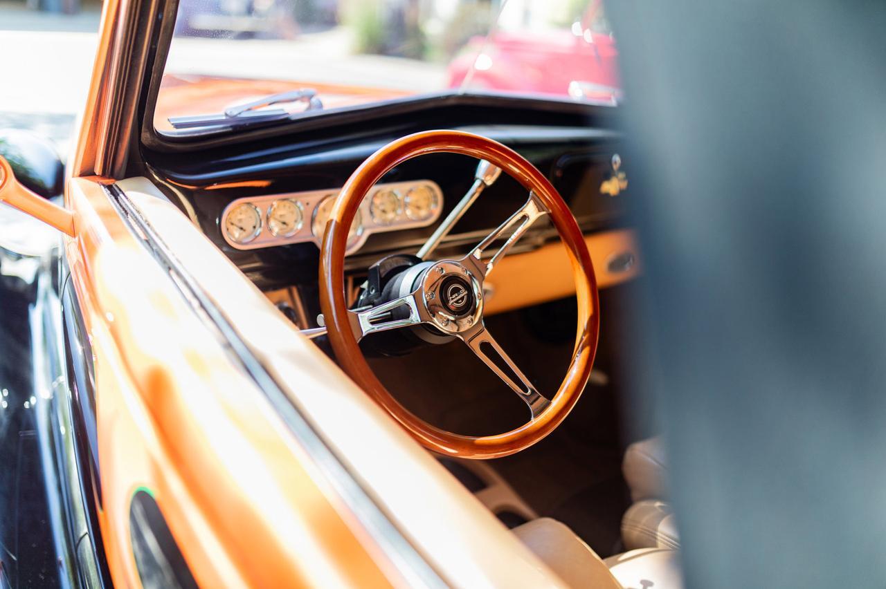 1937 Chevrolet Custom Cabriolet Red Deer AB