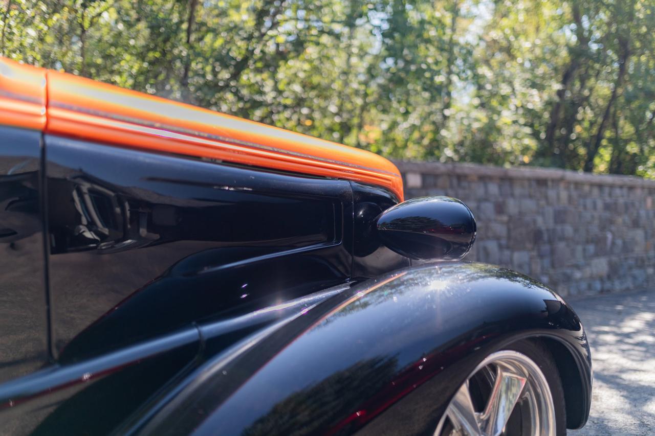 1937 Chevrolet Custom Cabriolet Red Deer AB