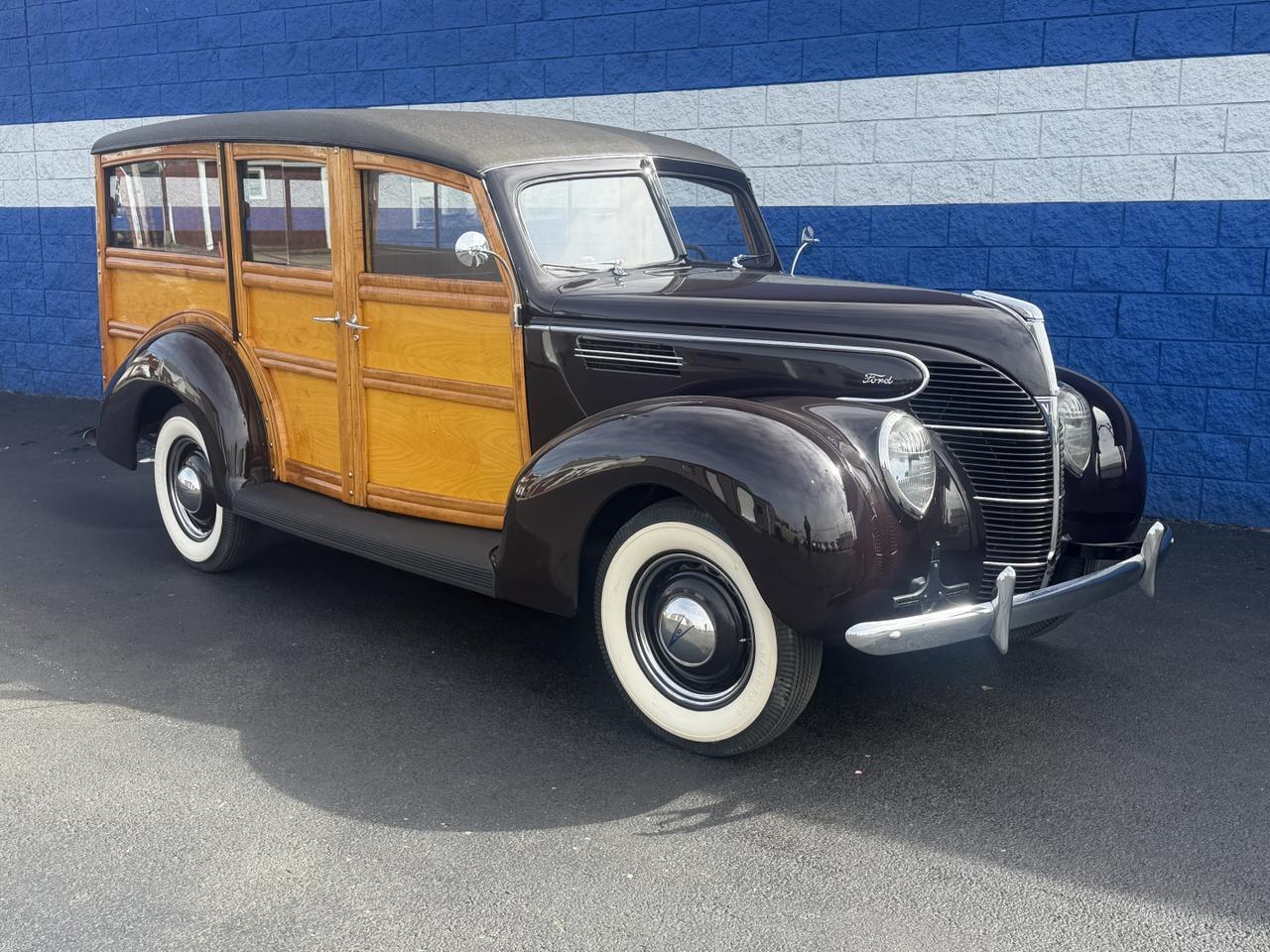 1939 FORD STANDARD WOODY