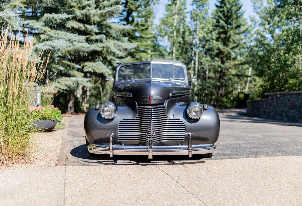 1940 Chevrolet Special Deluxe Cabriolet Custom Red Deer AB