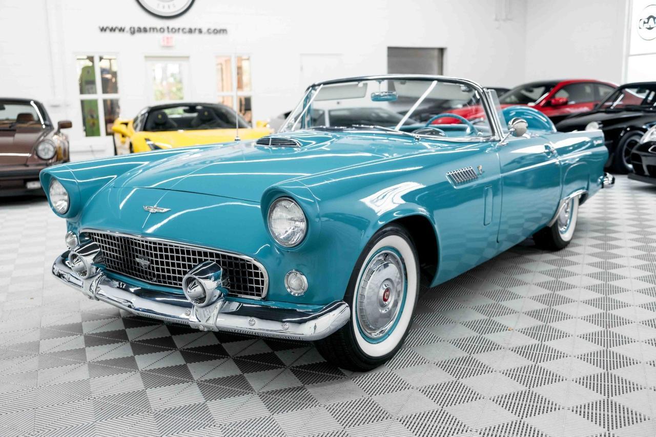 1956 Ford Thunderbird
