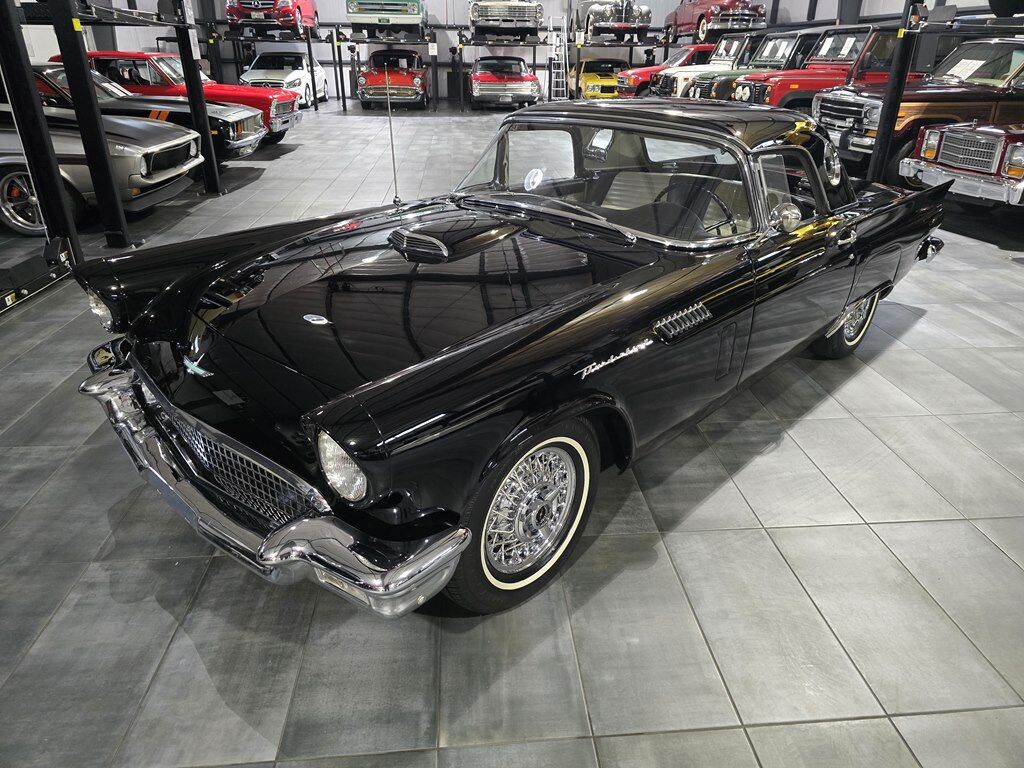 1957 FORD THUNDERBIRD CONVERTIBLE