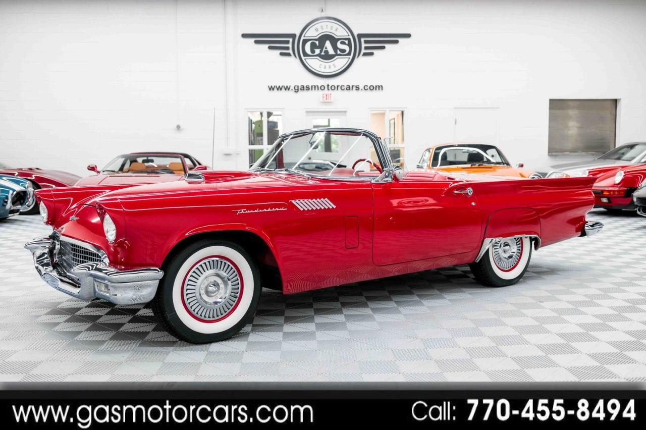 1957 Ford Thunderbird