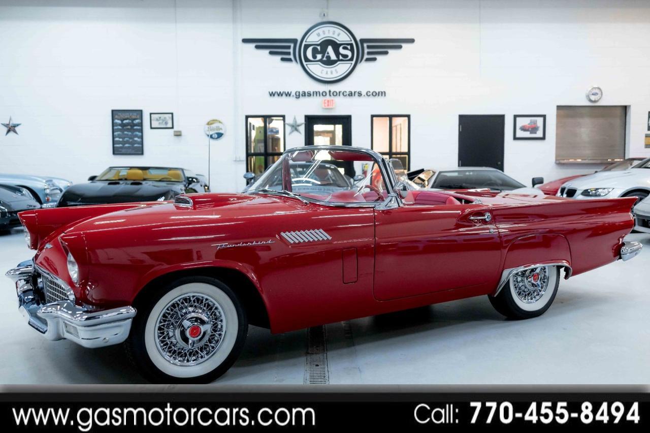 1957 Ford Thunderbird