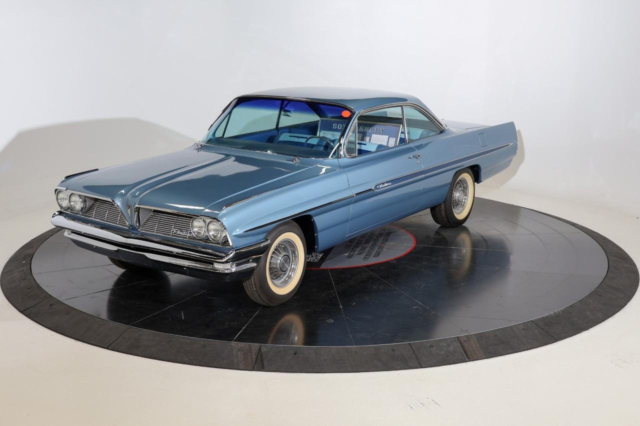 1961 Pontiac Ventura Super Duty Ronnie Sox Race Car