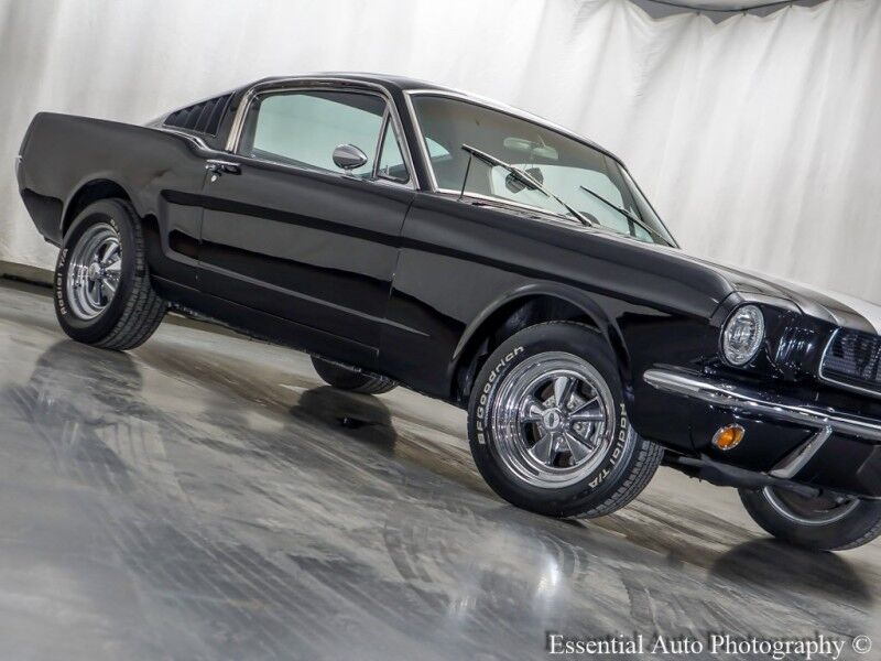 1965 Ford Mustang Fastback Willowbrook IL