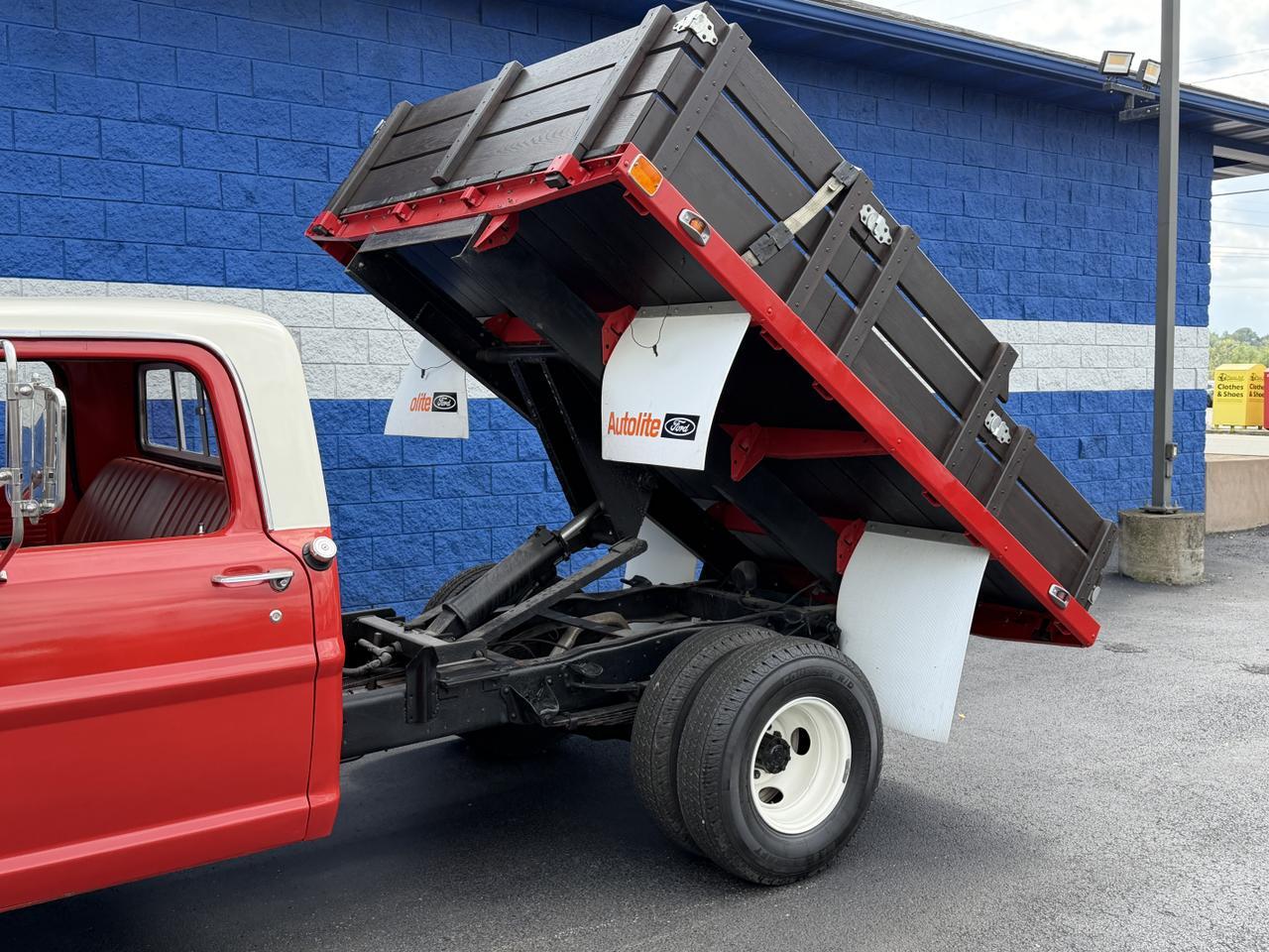 1971 FORD F350 CUSTOM 4X2 Connellsville PA