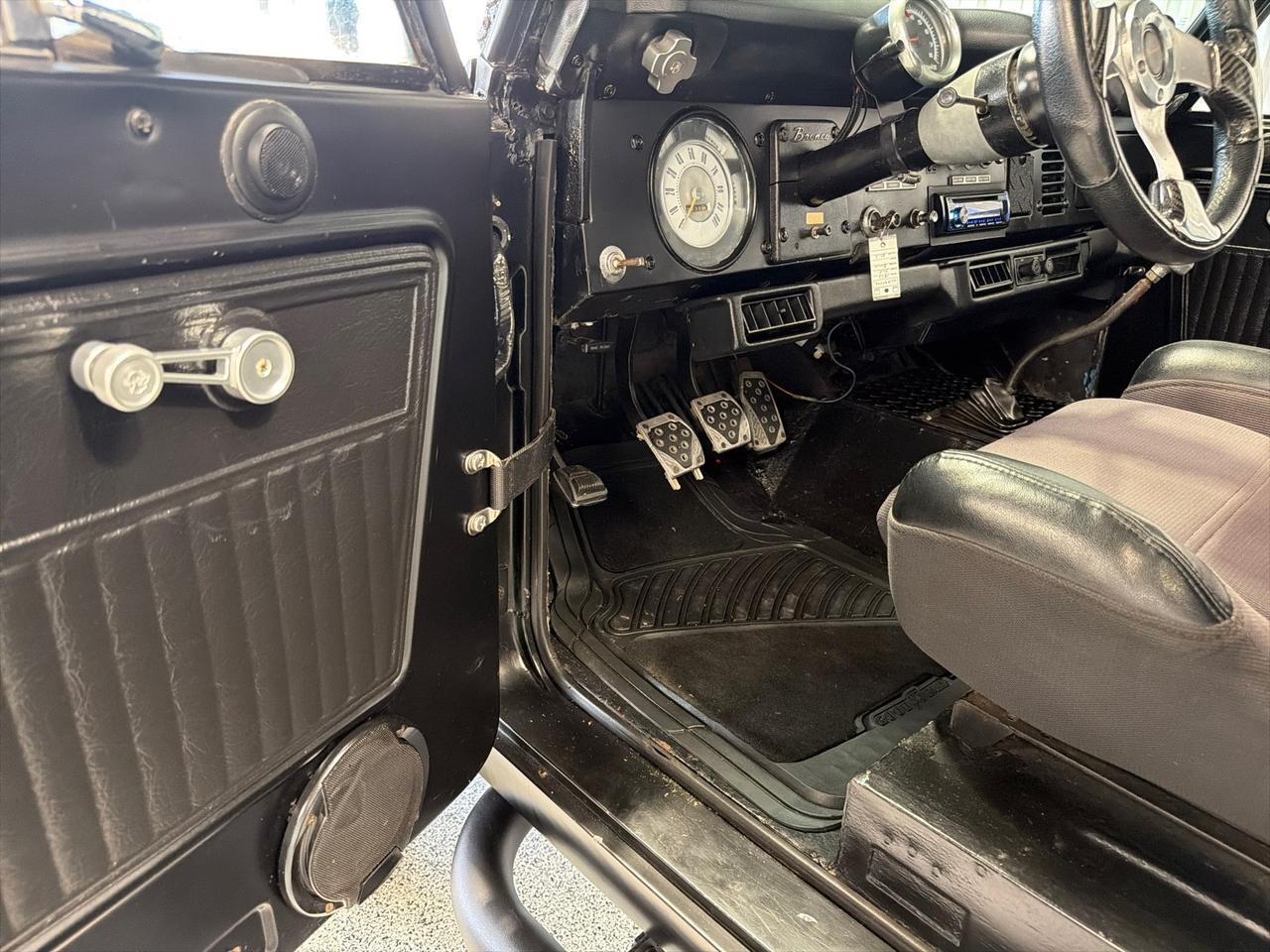 1973 Ford Bronco Fuel Injected 302 V8, 3-Spd Manual Houston TX