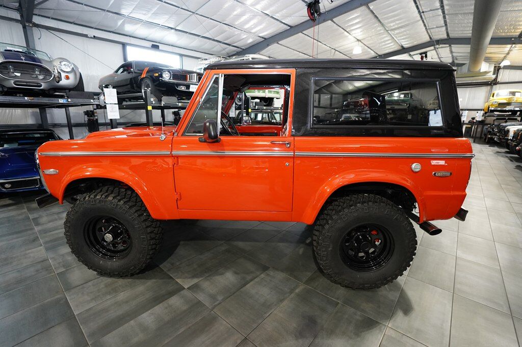 1974 FORD BRONCO SUV