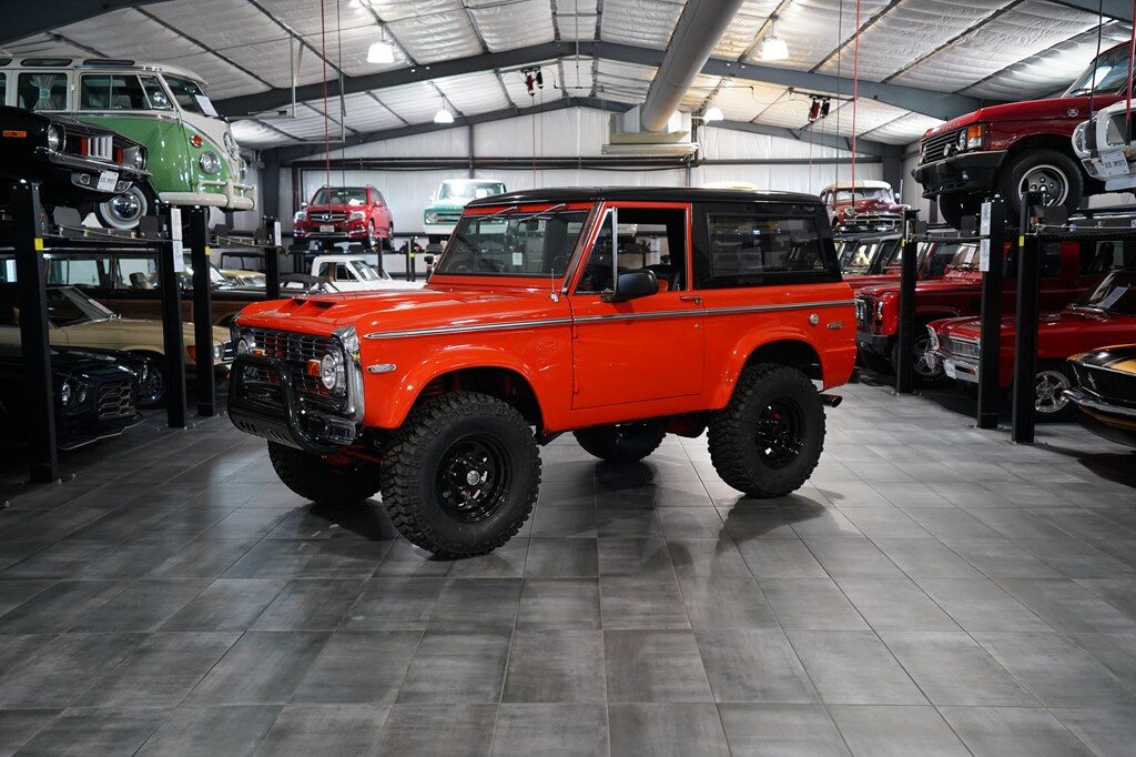 1974 FORD BRONCO SUV