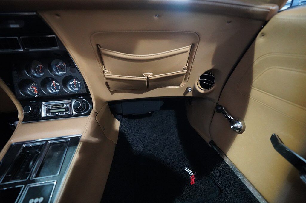 1975 CHEVROLET CORVETTE COUPE Boerne TX