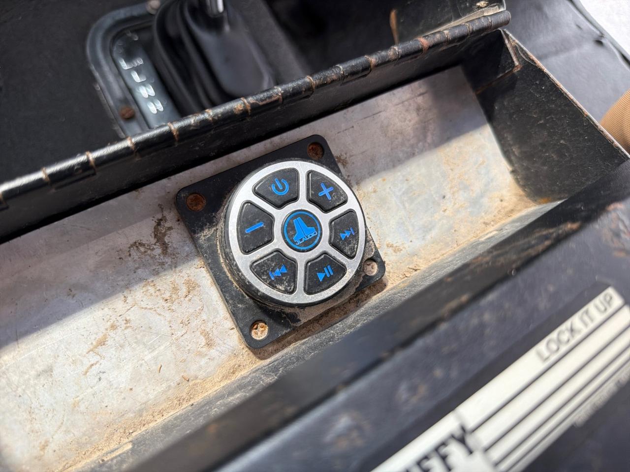 1975 Chevrolet Blazer Hunting Rig, Kennels, Bar, Great Sound System, 100 Gallon Water Tank Houston TX
