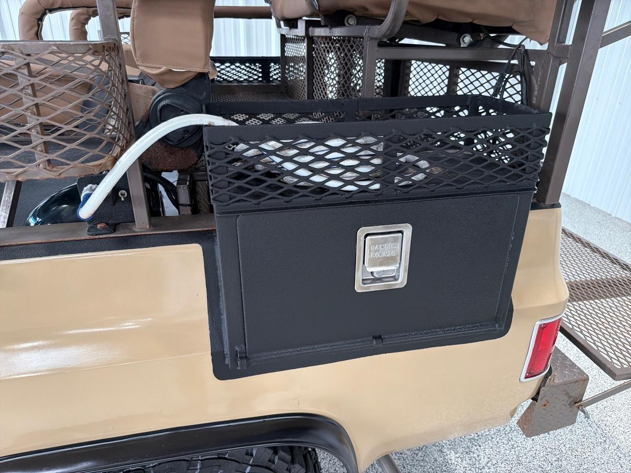 1975 Chevrolet Blazer Hunting Rig, Kennels, Bar, Great Sound System, 100 Gallon Water Tank Houston TX