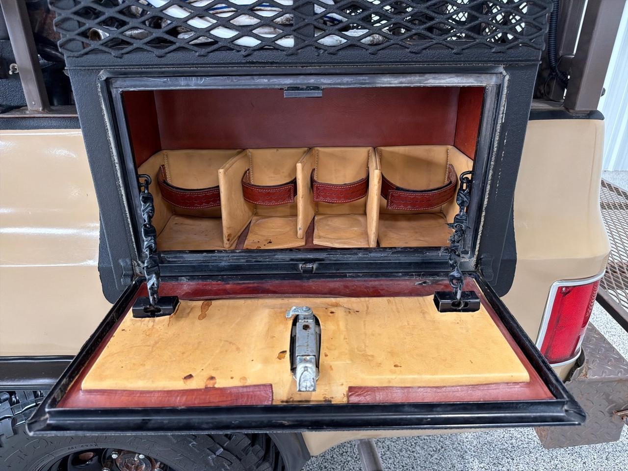 1975 Chevrolet Blazer Hunting Rig, Kennels, Bar, Great Sound System, 100 Gallon Water Tank Houston TX