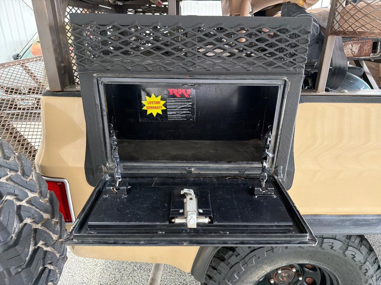 1975 Chevrolet Blazer Hunting Rig, Kennels, Bar, Great Sound System, 100 Gallon Water Tank Houston TX