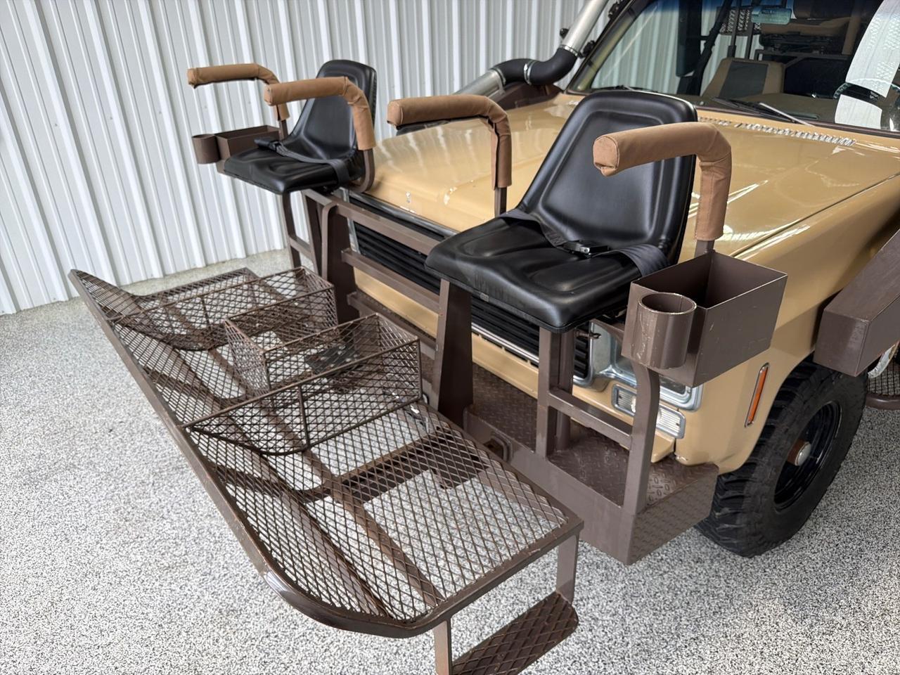 1975 Chevrolet Blazer Hunting Rig, Kennels, Bar, Great Sound System, 100 Gallon Water Tank Houston TX