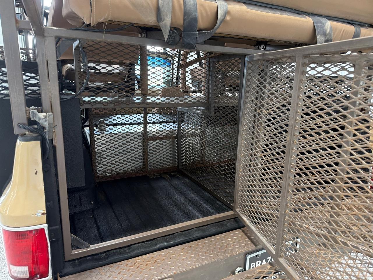 1975 Chevrolet Blazer Hunting Rig, Kennels, Bar, Great Sound System, 100 Gallon Water Tank Houston TX