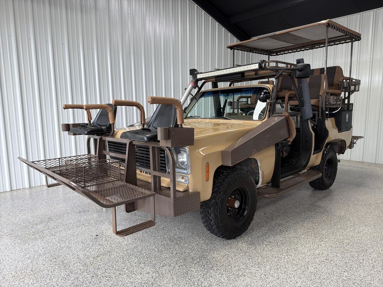 1975 Chevrolet Blazer Hunting Rig, Kennels, Bar, Great Sound System, 100 Gallon Water Tank
