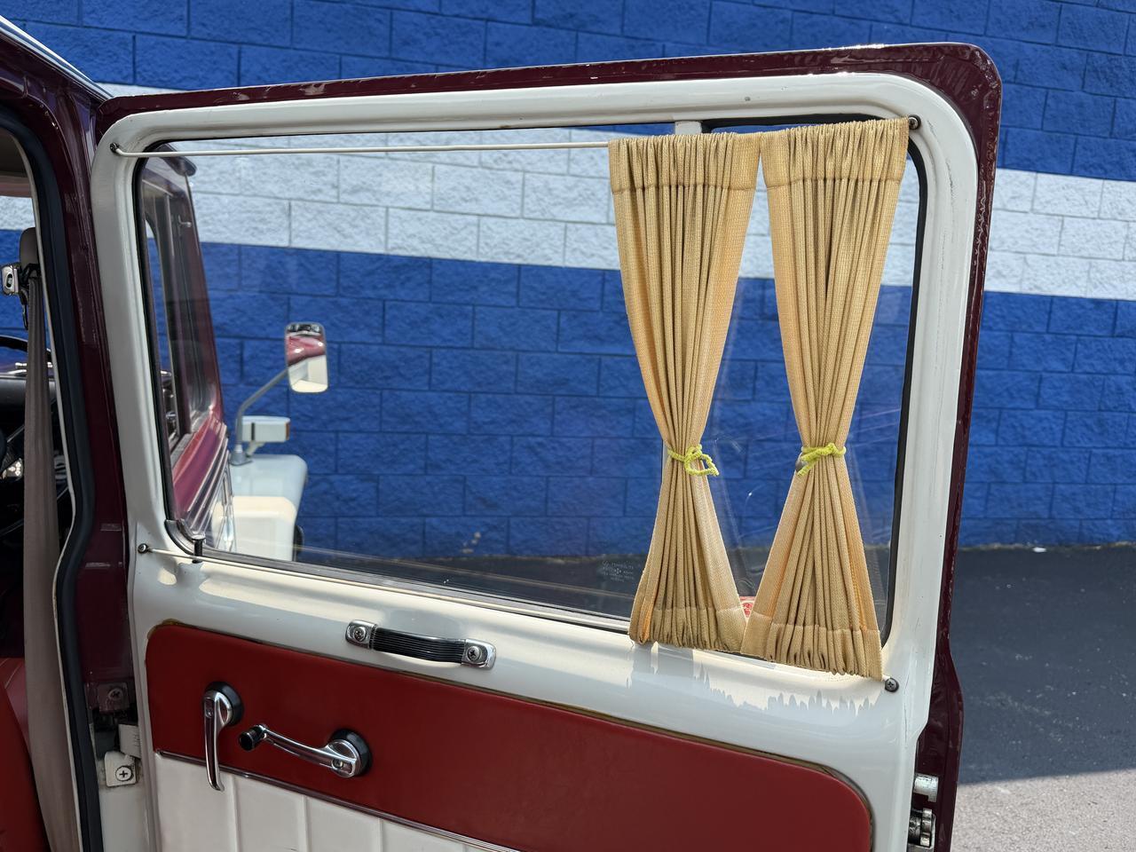 1976 MITSUBISHI JEEP J30 Connellsville PA