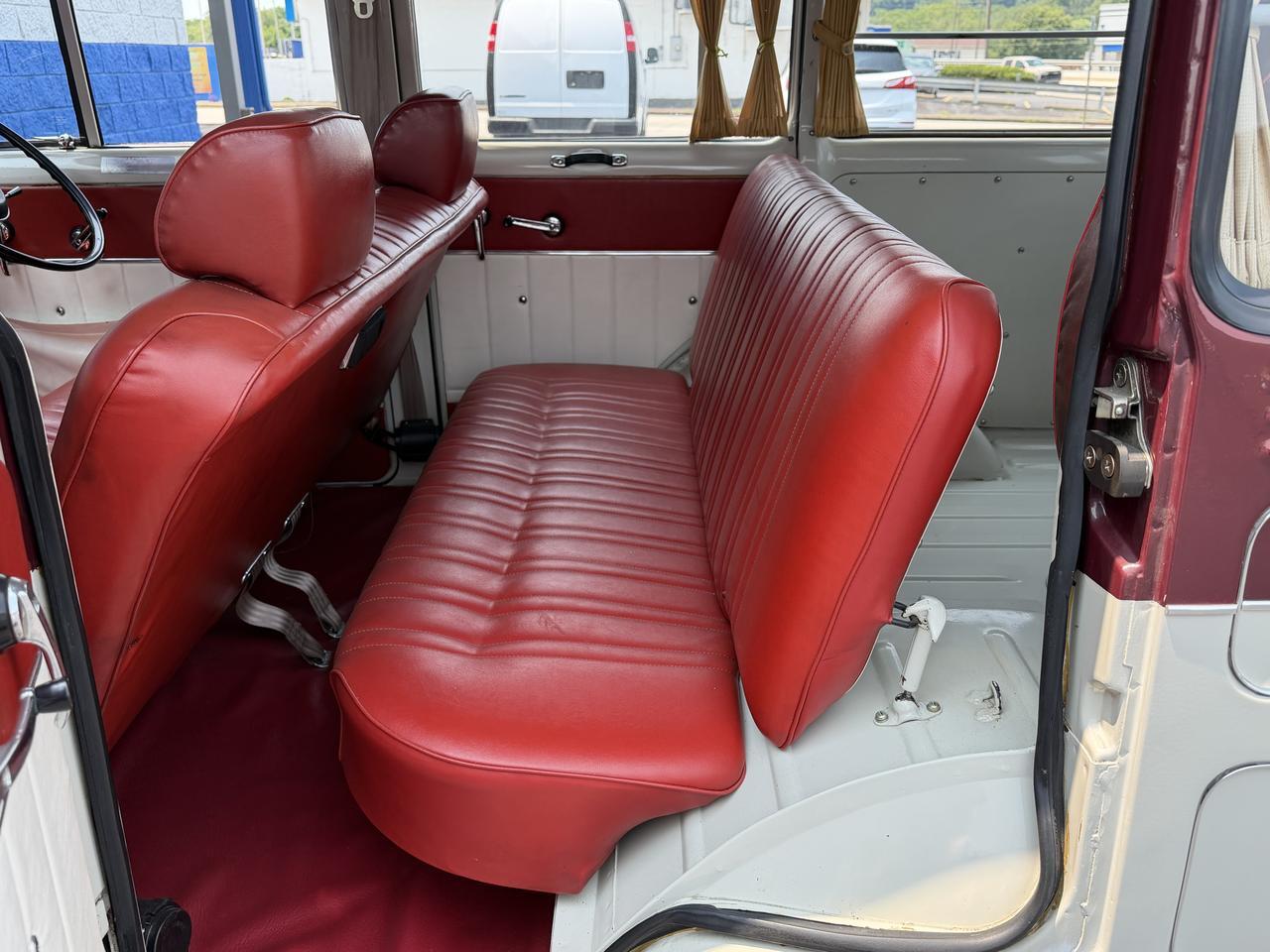 1976 MITSUBISHI JEEP J30 Connellsville PA