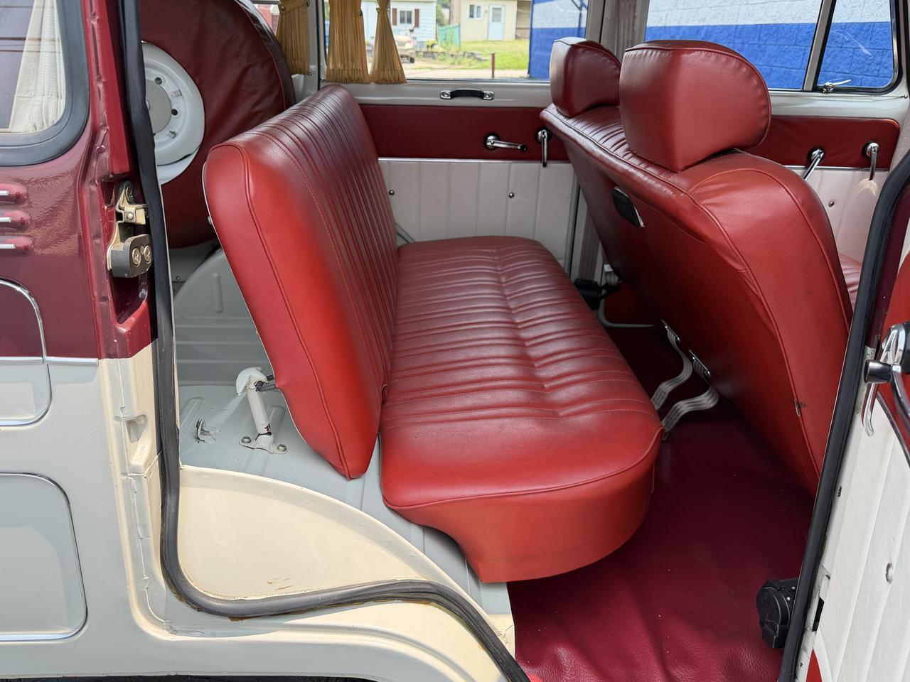1976 MITSUBISHI JEEP J30 Connellsville PA