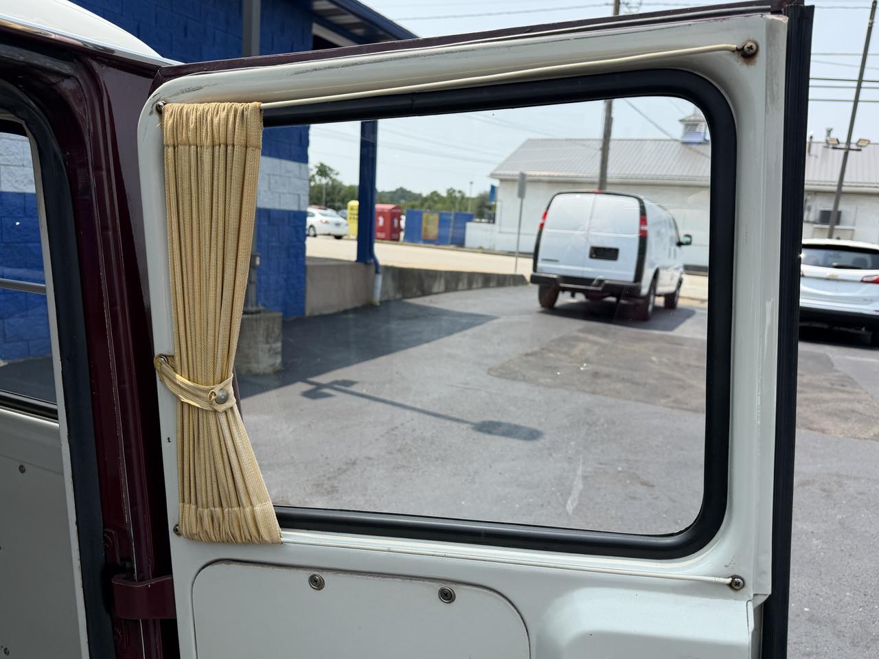 1976 MITSUBISHI JEEP J30 Connellsville PA