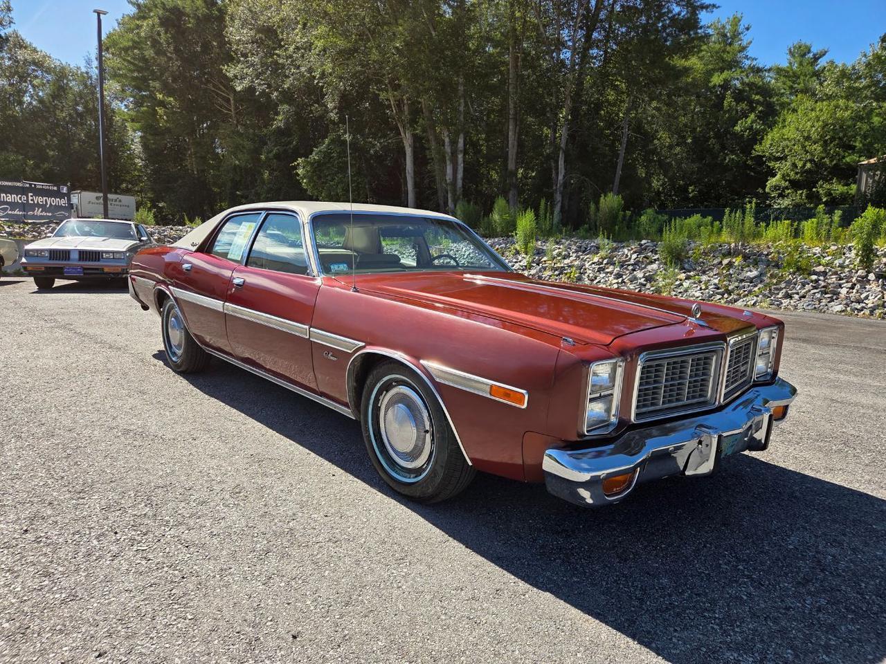 1977 Dodge Monaco Sedan