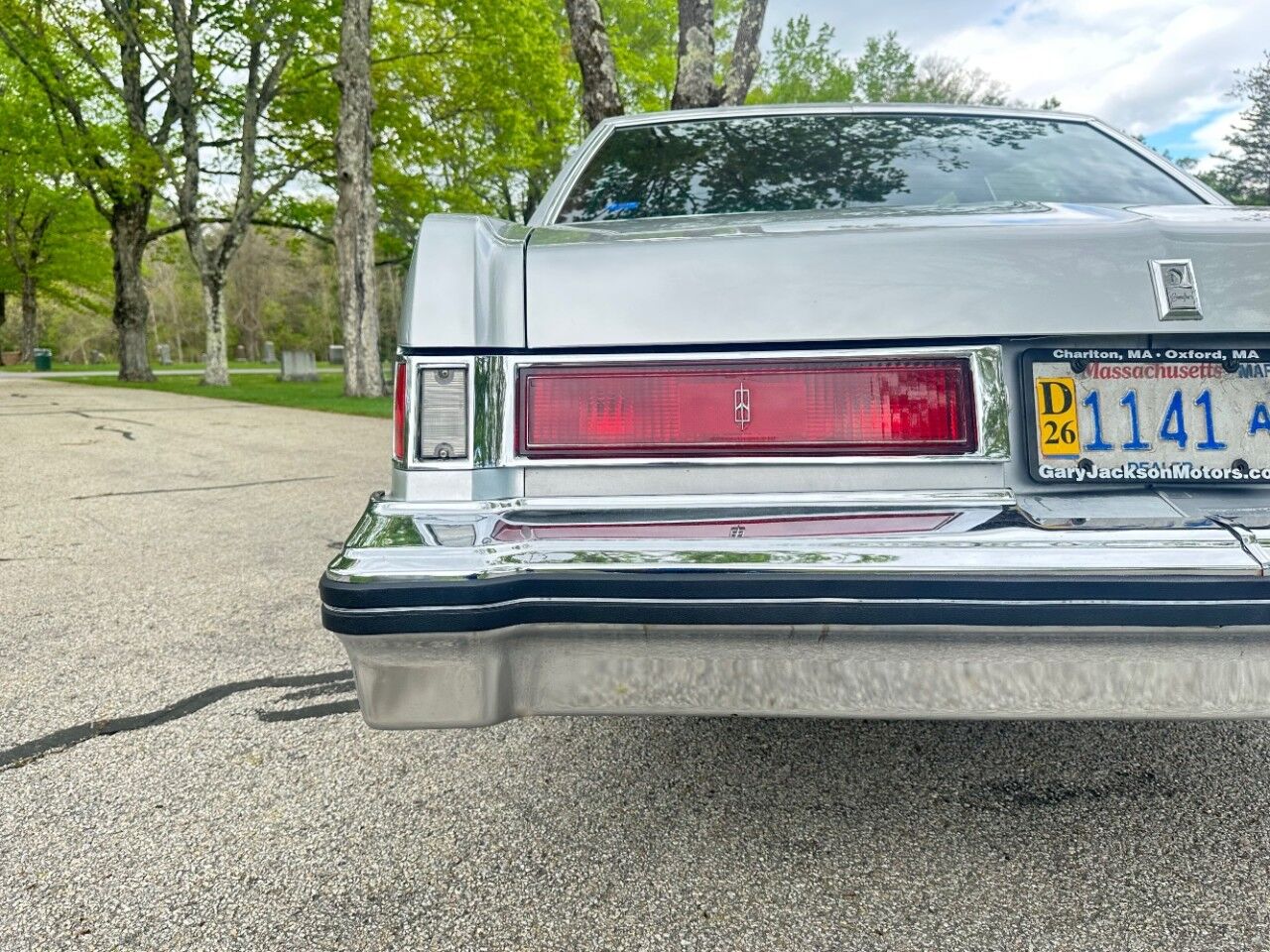 1977 Oldsmobile DELTA 88 SEDAN Charlton MA