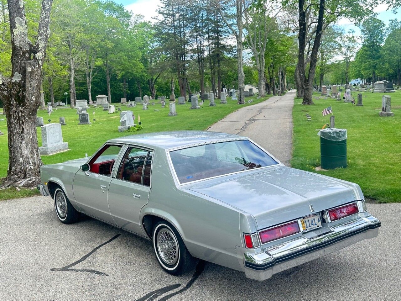 1977 Oldsmobile DELTA 88 SEDAN Charlton MA