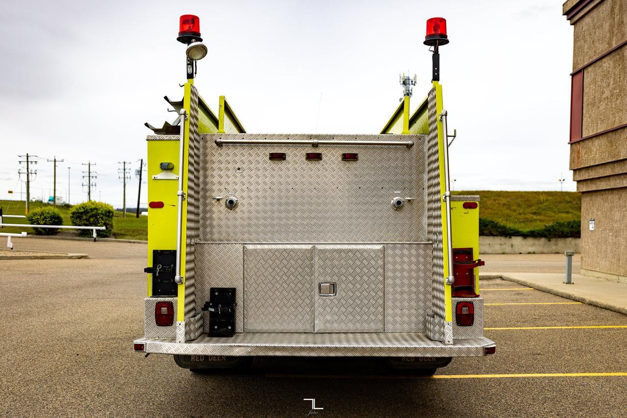 1979 Chevrolet C-8500 Pumper Fire Truck Red Deer AB