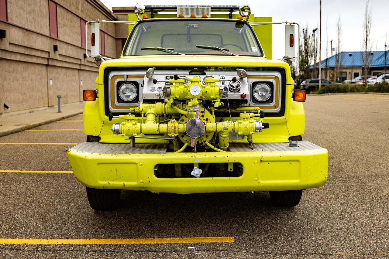 1979 Chevrolet C-8500 Pumper Fire Truck Red Deer AB