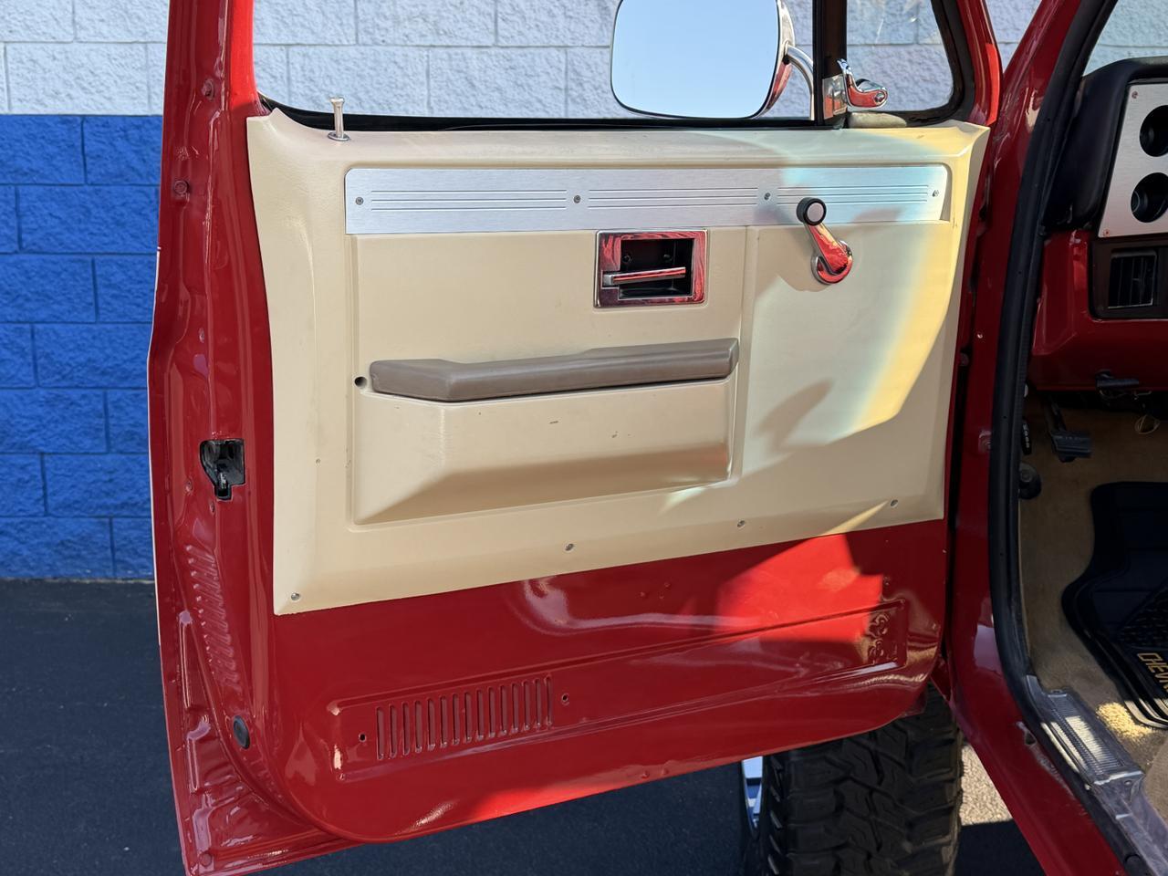 1983 CHEVROLET K20 SCOTTSDALE Connellsville PA