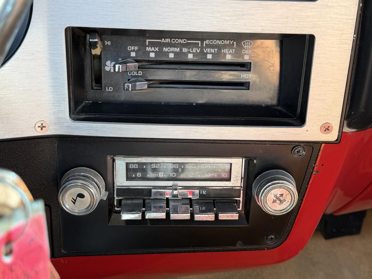 1983 CHEVROLET K20 SCOTTSDALE Connellsville PA