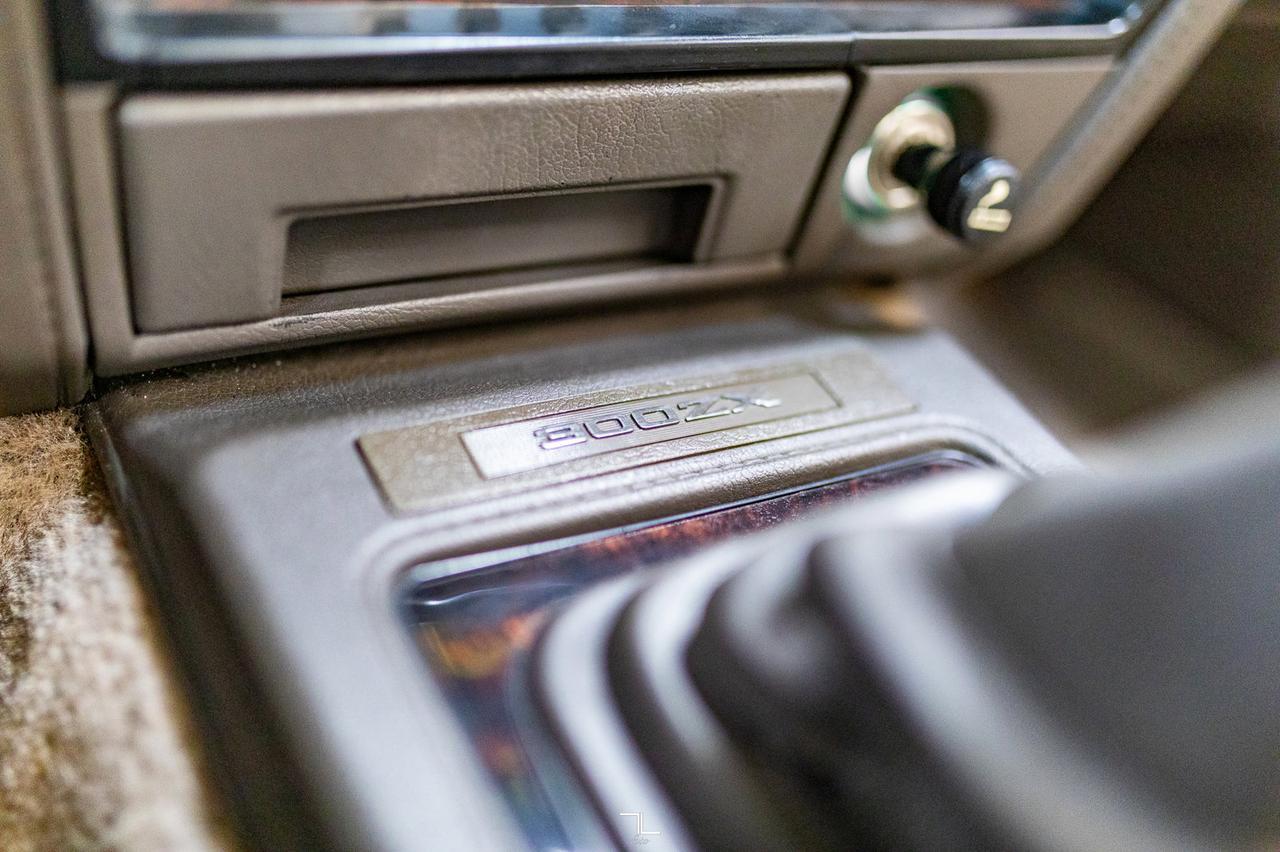 1984 Nissan 300 ZX T-Top Coupe Manual Leather Pseat Red Deer AB