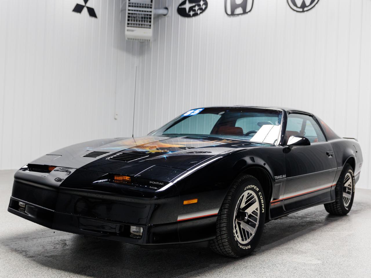 1985 Pontiac Firebird TRANS AM photo 2