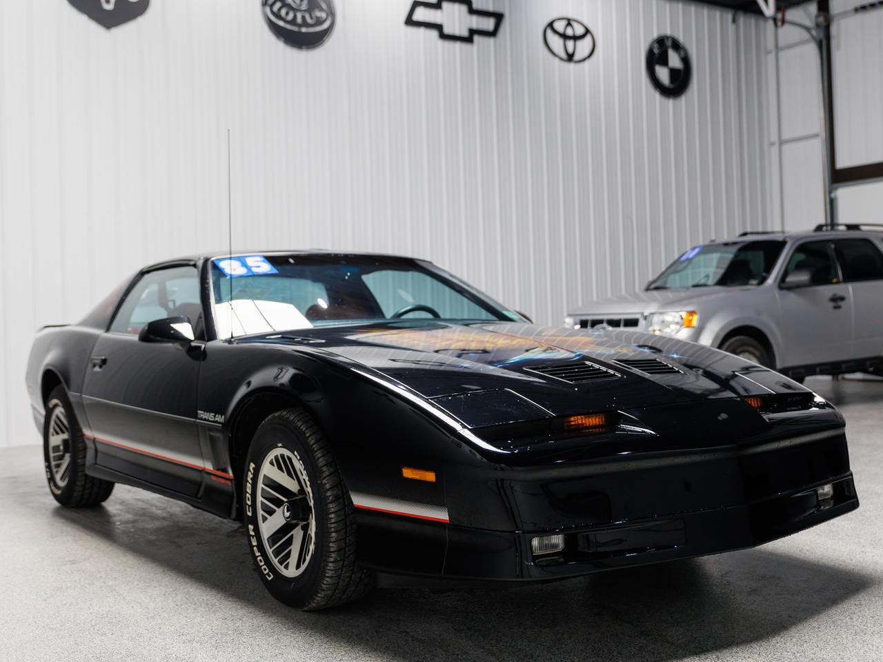 1985 Pontiac Firebird TRANS AM photo 8
